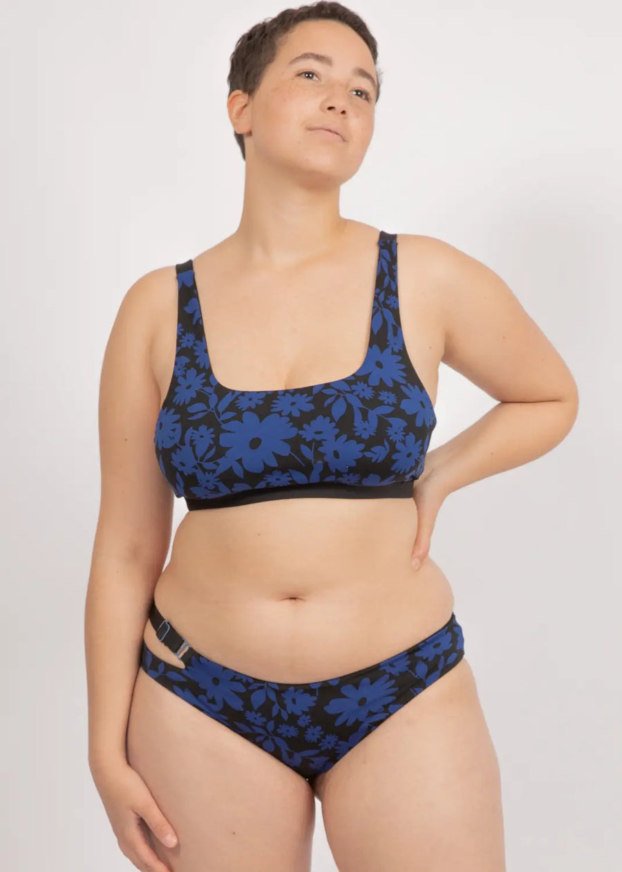 Caparica Top in Dark Moonflower / Noir - bikini top