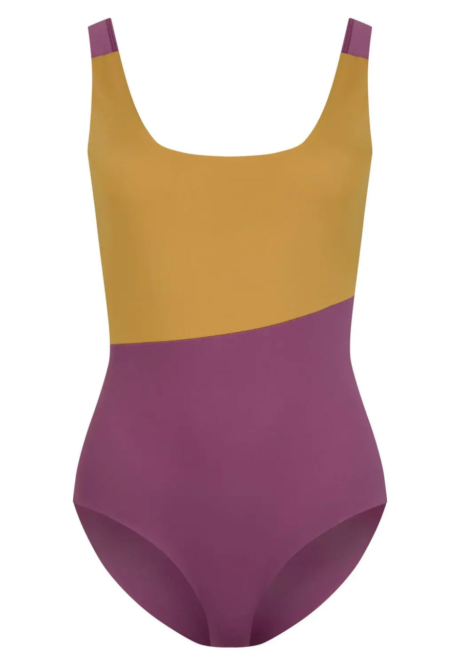 boochen eco-friendly swimsuit in lila yellow senf color, sustainable fashion, sustainable swimsuit, yoga, nachhaltige swimsuit im lila Geld, colorblocking