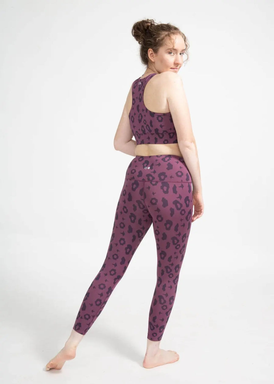 boochen eco-friendly leggings in lila leopard, sustainable fashion, sustainable leggings, yoga, nachhaltige leggings im liliac Leopard