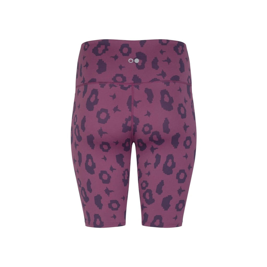 boochen eco-friendly bike shorts in lila leopard, sustainable fashion, sustainable leggings, shorts, nachhaltige shorts im lilac Leopard