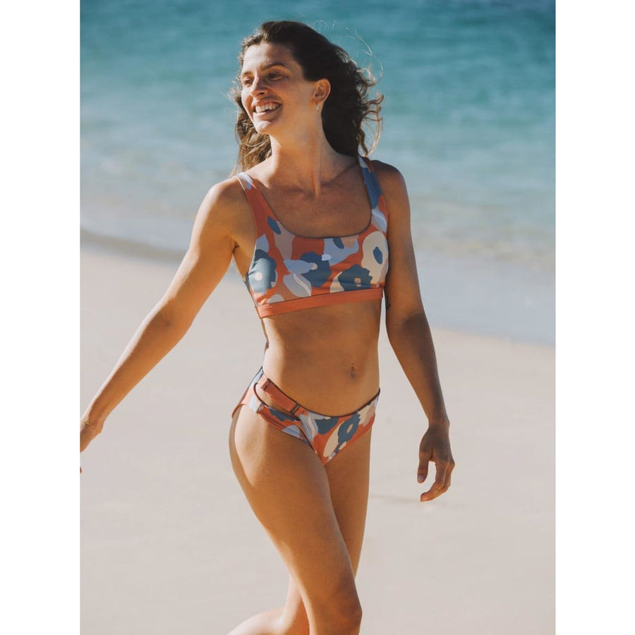 Caparica Bikini Bottom Reversible in Red Wildflower / Daisy - boochen eco-conscious surfwear